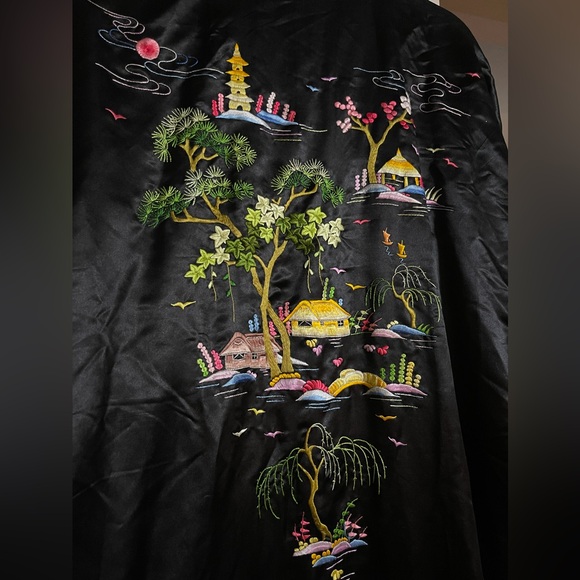 Vintage Golden Bee Embroidered Black Silk Rayon Blend Kimono O/S - Picture 3 of 5